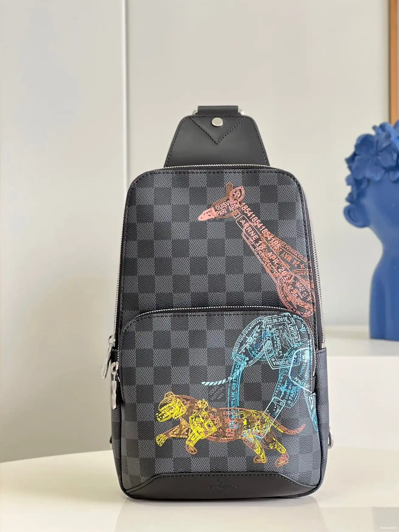 LOUIS AVENUE VUITTON SLINGBAG 0416